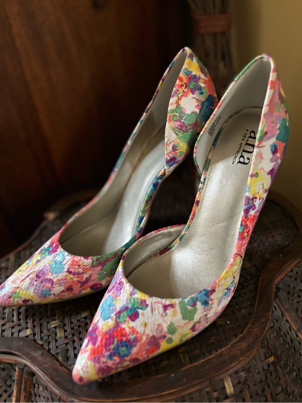 a.n.a Floral Multicolor Pointed Toe Pumps - Picture 2 of 4